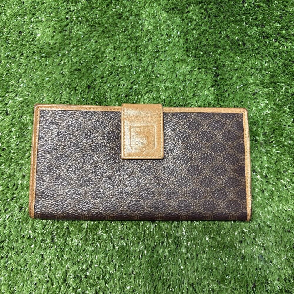 WOMENS AUTHENTIC CELINE VINTAGE MACADAM LEATHER LONG SNAP BIFOLD WALLET BROWN